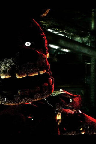 Chilling Encounter with the Animatronic 🐻👀