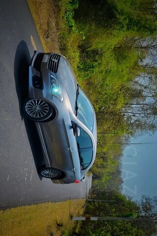 Suzuki Ciaz: The Stylish Sedan on the Open Road 🚗✨