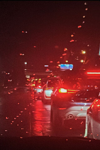Nighttime Traffic Jam �..