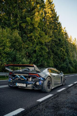 Speed Meets Nature: The Ultimate Supercar 🚗🌲
