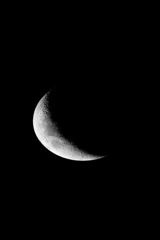 🌙 Crescent Moon Magic