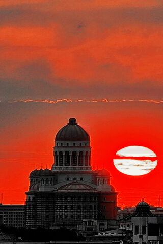 Sunset Serenity at the Cathedral 🌅⛪