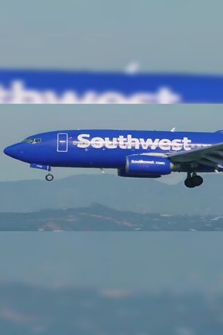Minimalistic 737