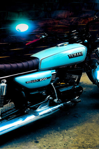 Classic Ride: Yamaha RX 100 🏍️✨