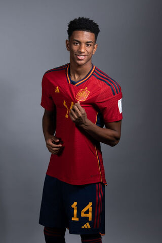 Rising Star in Red ⚽🇪🇸