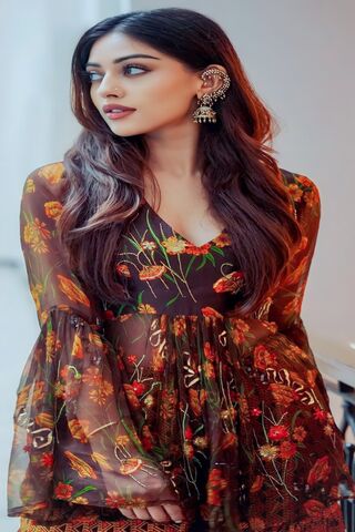 Elegant Floral Elegance 🌸✨