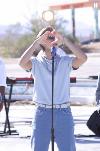 Heartfelt Performance i..