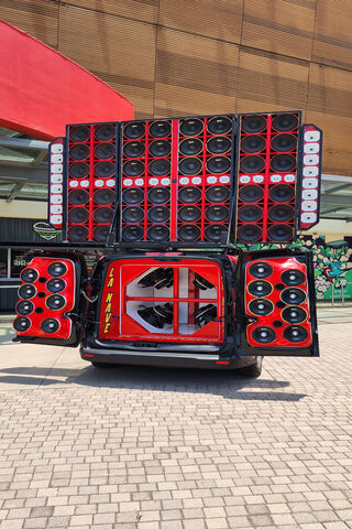 Epic Sound System on Wh..