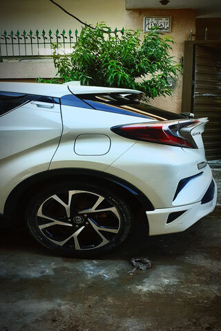 Sleek and Stylish Ride ..
