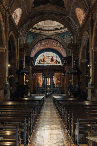 Serene Sanctuary: A Glimpse Inside a Historic Church ⛪✨