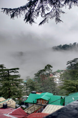 Misty Mountain Retreat ..