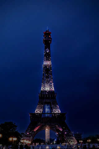 Sparkling Eiffel Tower ..