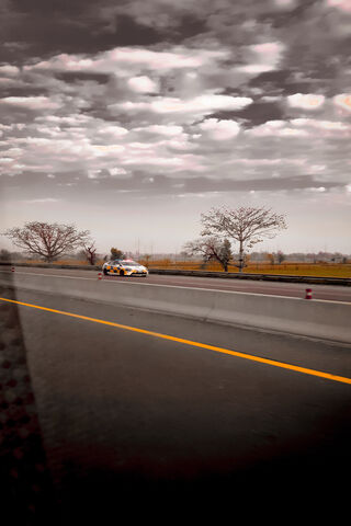 A Quiet Journey on the Highway 🚗🌥️