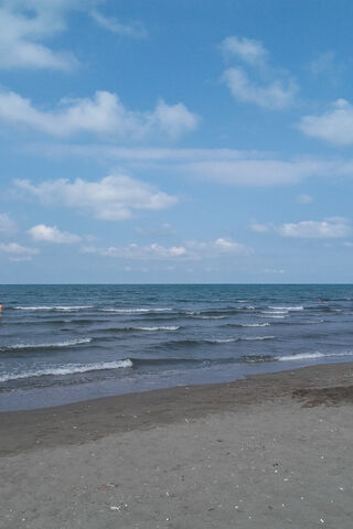 Serene Seaside Escape �..