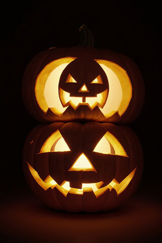 Spooky Glow: Halloween Pumpkins 🎃✨