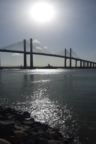 Majestic Bridge Under t..
