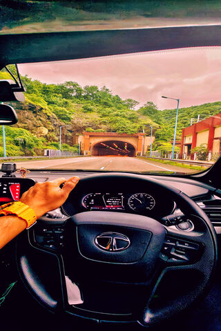 Journey Through the Tunnel 🚗🌄