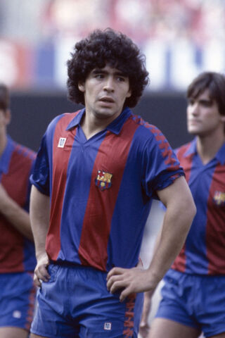 The Legend of Football: Diego Maradona in Action ⚽️✨