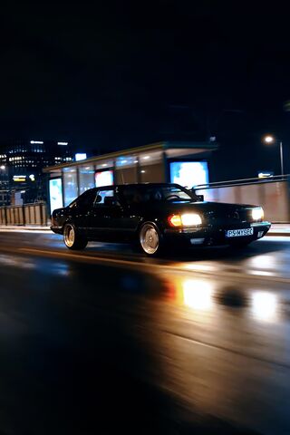 Night Drive: The Iconic 560 SEC AMG