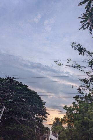 Serene Evening Sky 🌅