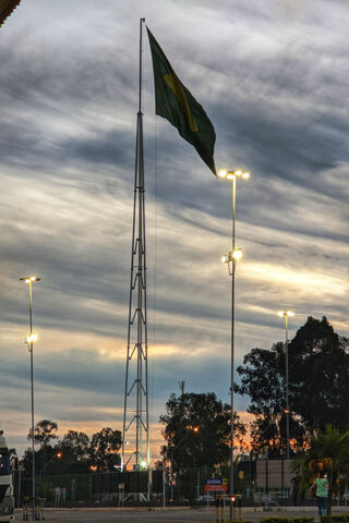 Majestic Flag at Dusk �..
