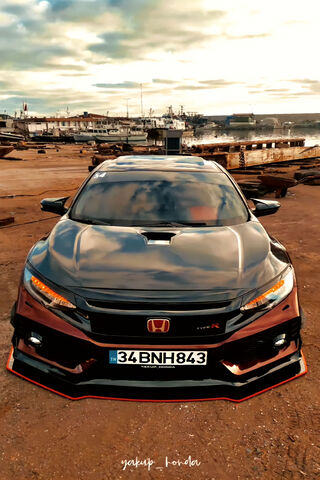 Sleek Power: The Honda ..