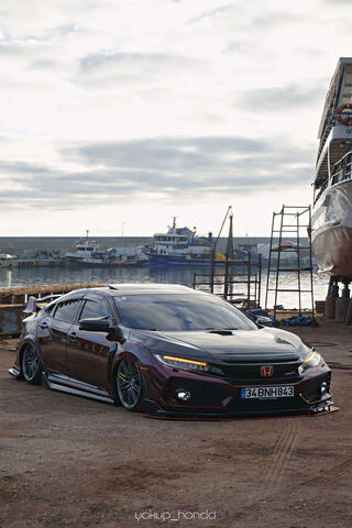 Sleek Honda Civic in a ..