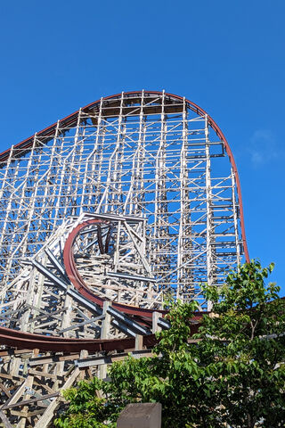 Thrills Await at Cedar ..