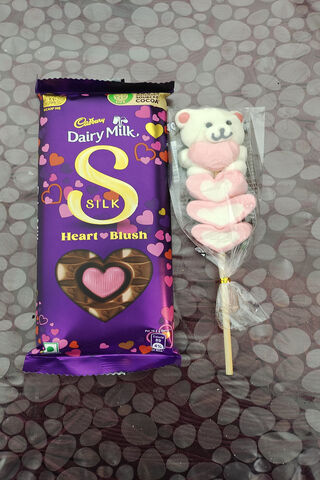 Sweet Treats for a Special Day! 🍫💖