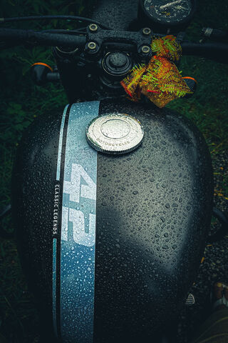 Jawa 42 Matte Black