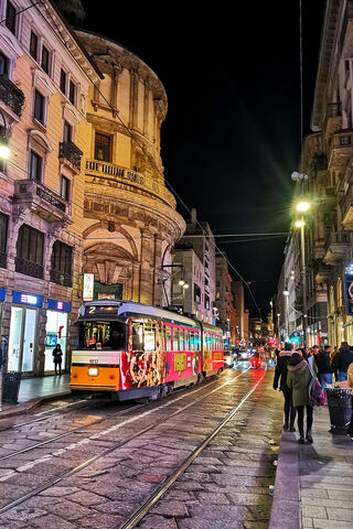 Nighttime Tram Adventure in the City 🚋✨