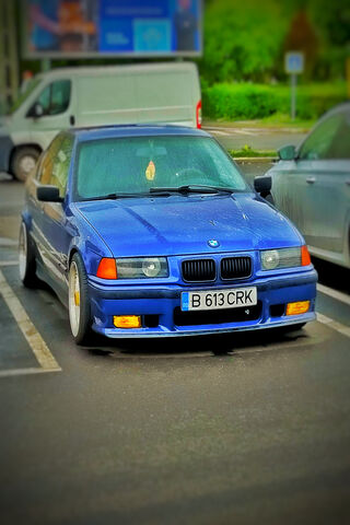 Classic Blue BMW in the Spotlight 🚗💙