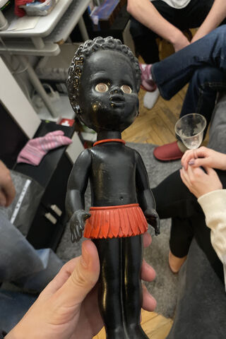 Vintage Charm: The Blac..