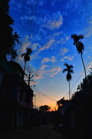 Serene Sunset Over a Qu..
