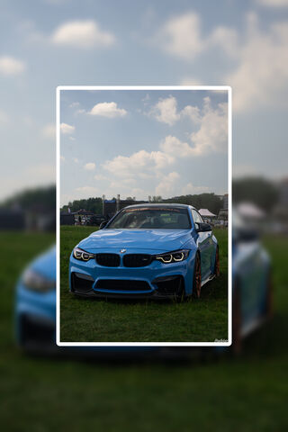 Stunning Blue BMW on Di..