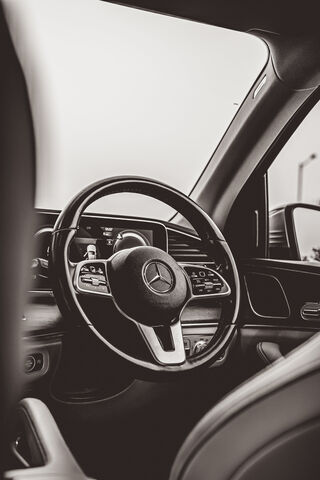 Sleek Luxury: Inside a ..
