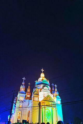 Illuminated Splendor: A..