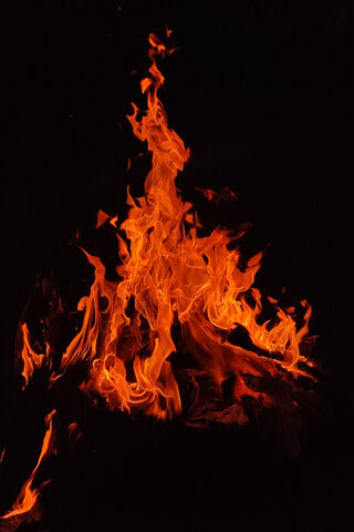 Dancing Flames 🔥