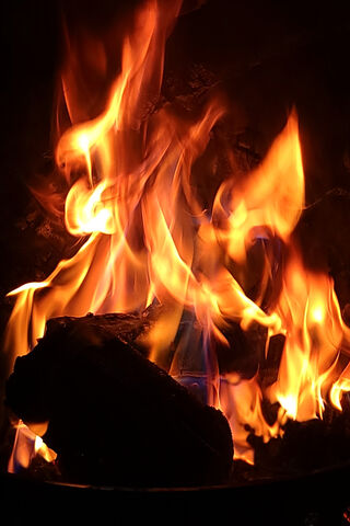 Dancing Flames: The Hea..