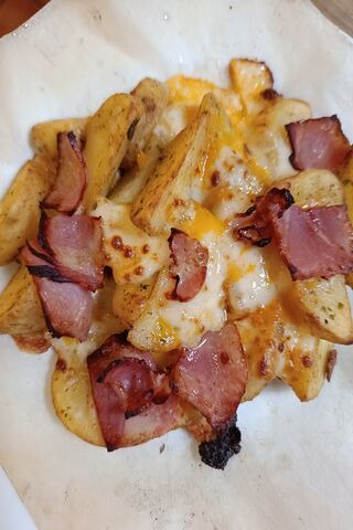 Cheesy Bacon Potato Wed..