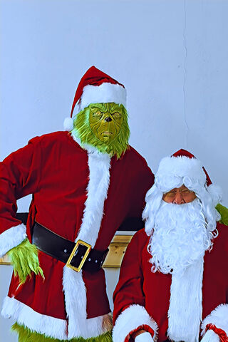 Grinch and Santa's Holiday Shenanigans 🎄🎅