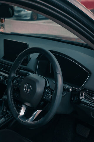 Inside a Honda: A Drive..