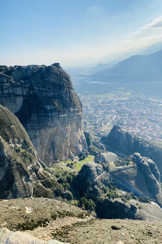 Majestic Heights: A Vie..