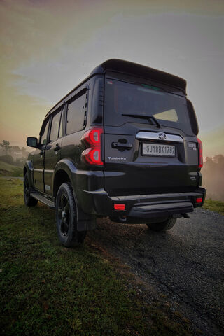 Adventure Awaits: Mahin..