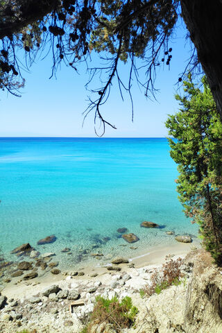 Tranquil Coastal Escape..