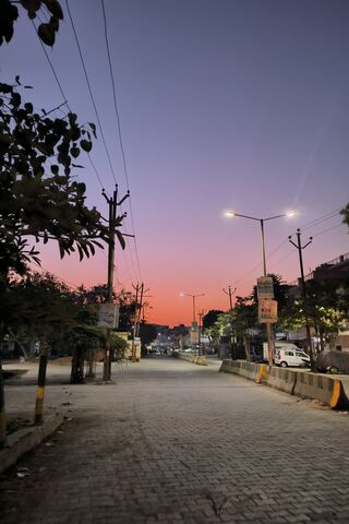 Serene Sunset Streets 🌅