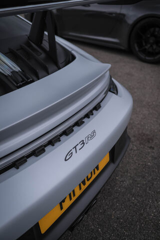 Sleek Power: The Porsche GT3 RS 🏎️✨