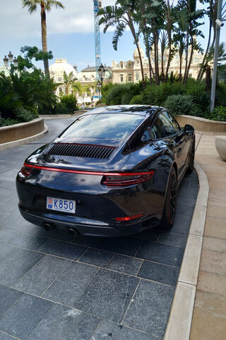 Sleek Power on the Stre..