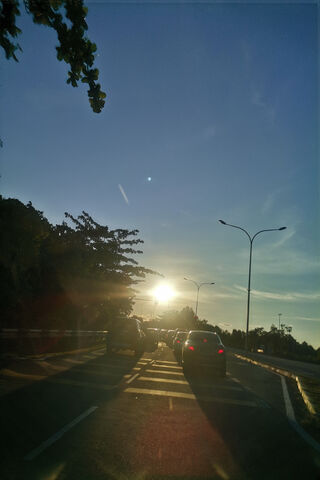 Sunset Traffic Jam 🌅🚗