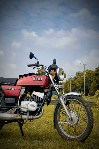 The Timeless Yamaha RX100: A Classic Ride 🏍️✨